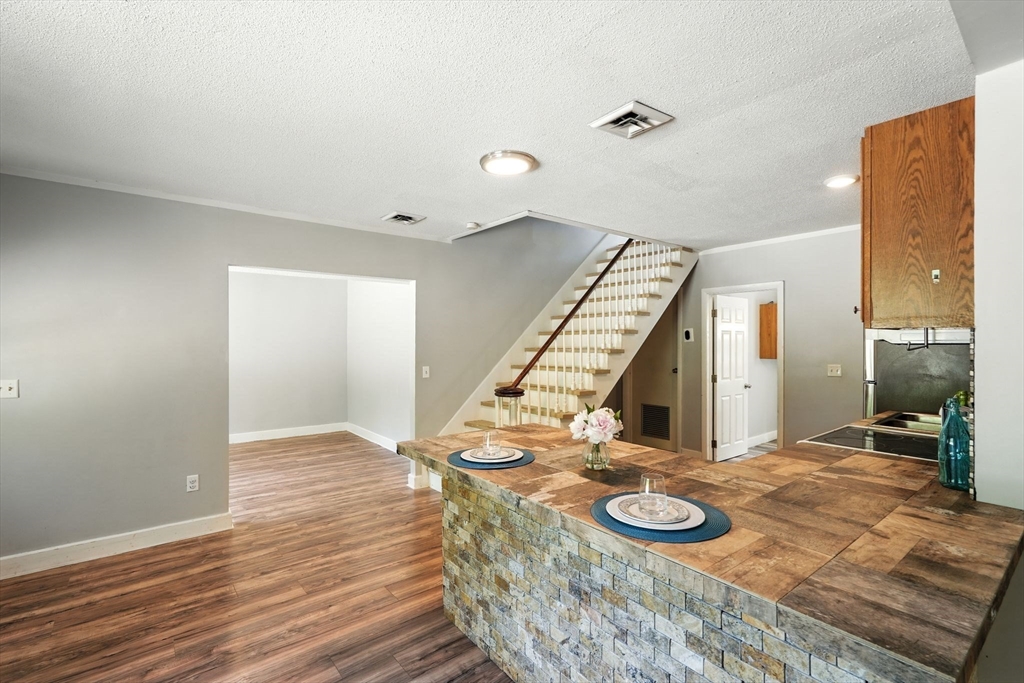 83 Main Road Montgomery, MA 01085 - Photo 4 of 28