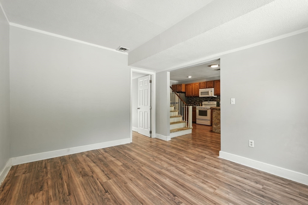 83 Main Road Montgomery, MA 01085 - Photo 7 of 28