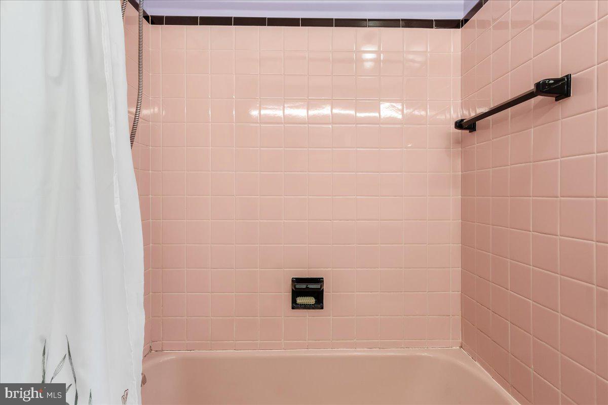 20007 Landis Road Hagerstown, MD 21740 - Photo 24 of 51 Hall Bath