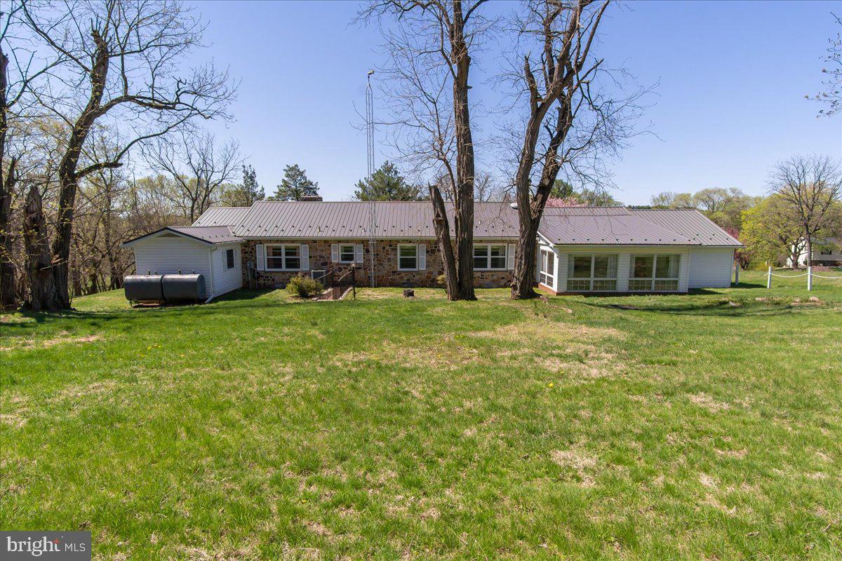 20007 Landis Road Hagerstown, MD 21740 - Photo 37 of 51 Exterior Rear