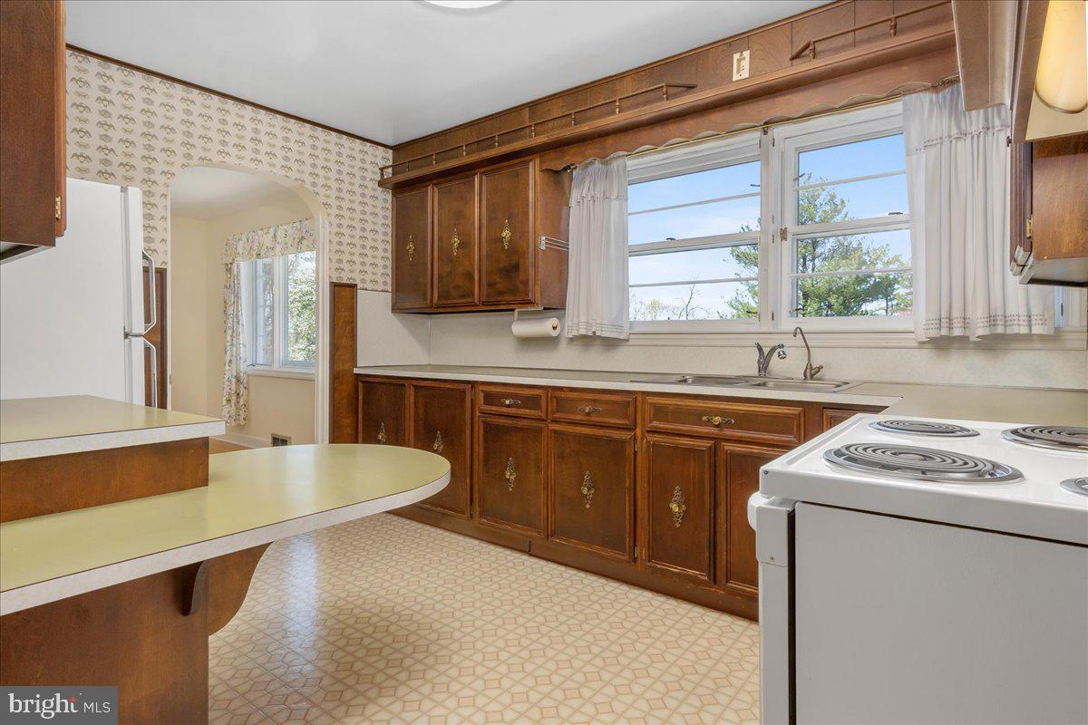 20007 Landis Road Hagerstown, MD 21740 - Photo 10 of 51 Kitchen