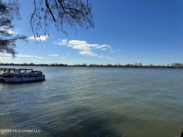 $430,000 | 3240 Highway 569, Ferriday, LA 71334