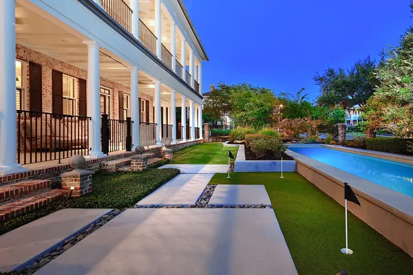 $3,500,000 | 30 East Bay Boulevard, The Woodlands, TX 77380