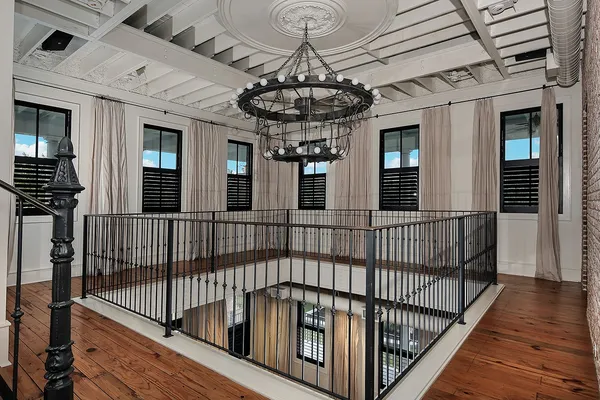 $3,500,000 | 30 East Bay Boulevard, The Woodlands, TX 77380
