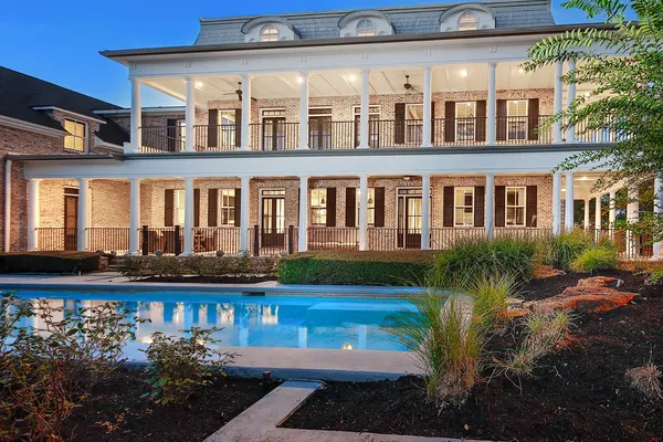 $3,500,000 | 30 East Bay Boulevard, The Woodlands, TX 77380