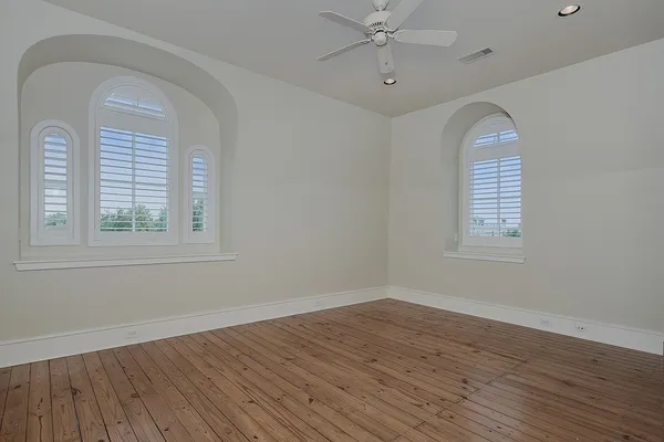 $3,500,000 | 30 East Bay Boulevard, The Woodlands, TX 77380