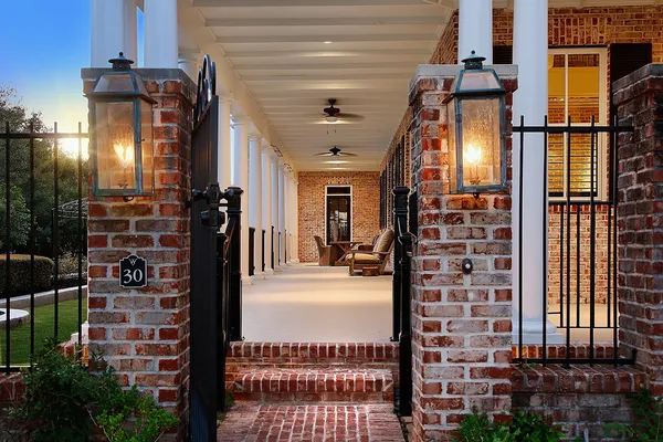 $3,500,000 | 30 East Bay Boulevard, The Woodlands, TX 77380