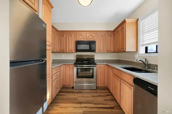$399,900 | 900 Southampton Road, Unit 24, Benicia, CA 94510