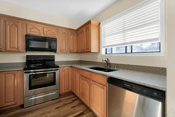 $399,900 | 900 Southampton Road, Unit 24, Benicia, CA 94510