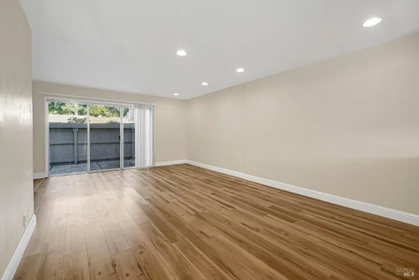 $399,900 | 900 Southampton Road, Unit 24, Benicia, CA 94510