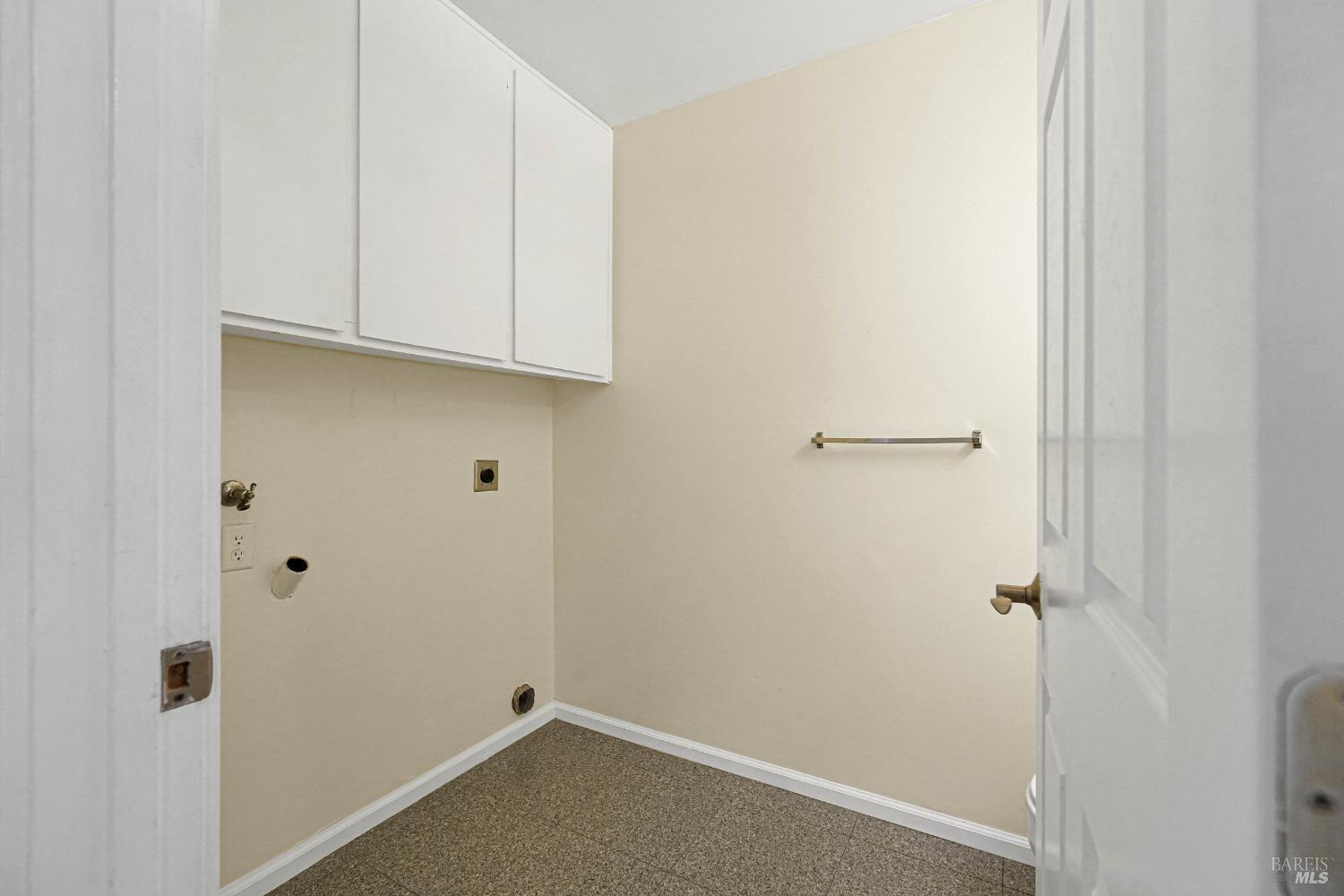 900 Southampton Road, Unit 24 Benicia, CA 94510 - Photo 29 of 52