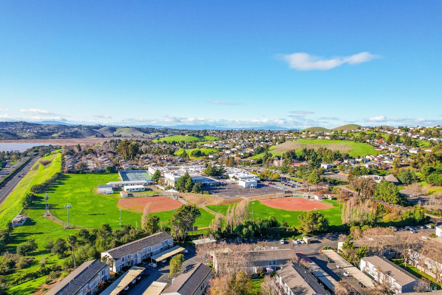 900 Southampton Road, Unit 24 Benicia, CA 94510 - Photo 3 of 52