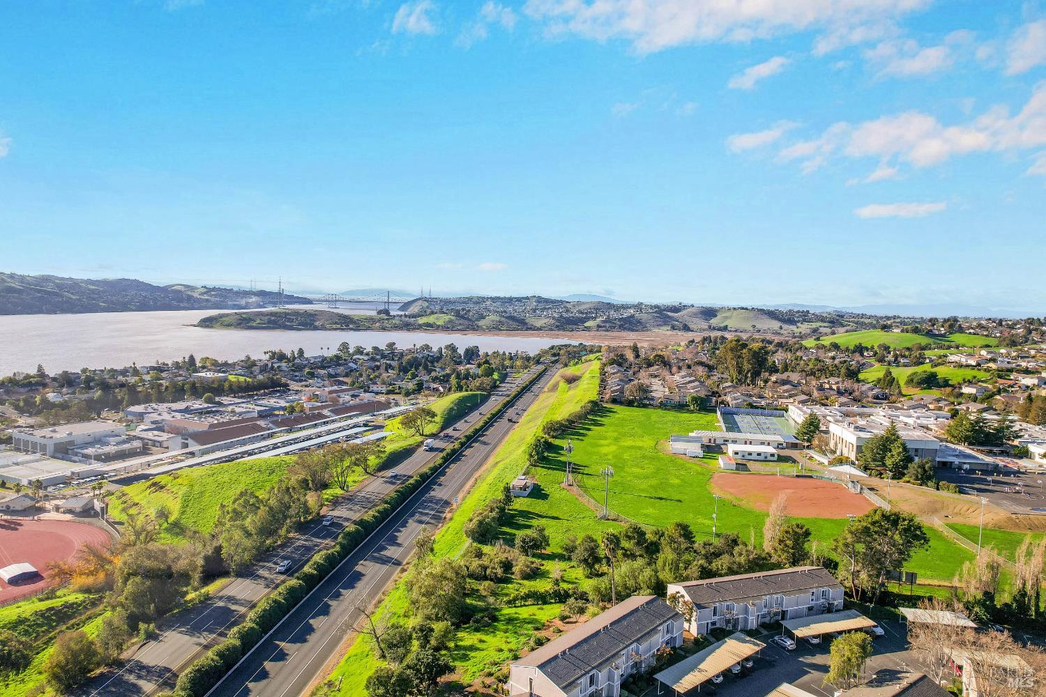 900 Southampton Road, Unit 24 Benicia, CA 94510 - Photo 4 of 52