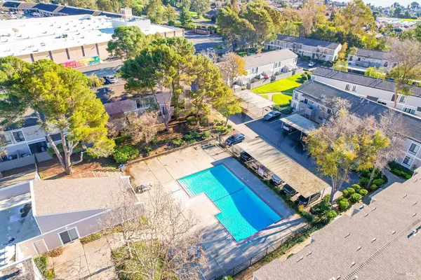 $399,900 | 900 Southampton Road, Unit 24, Benicia, CA 94510