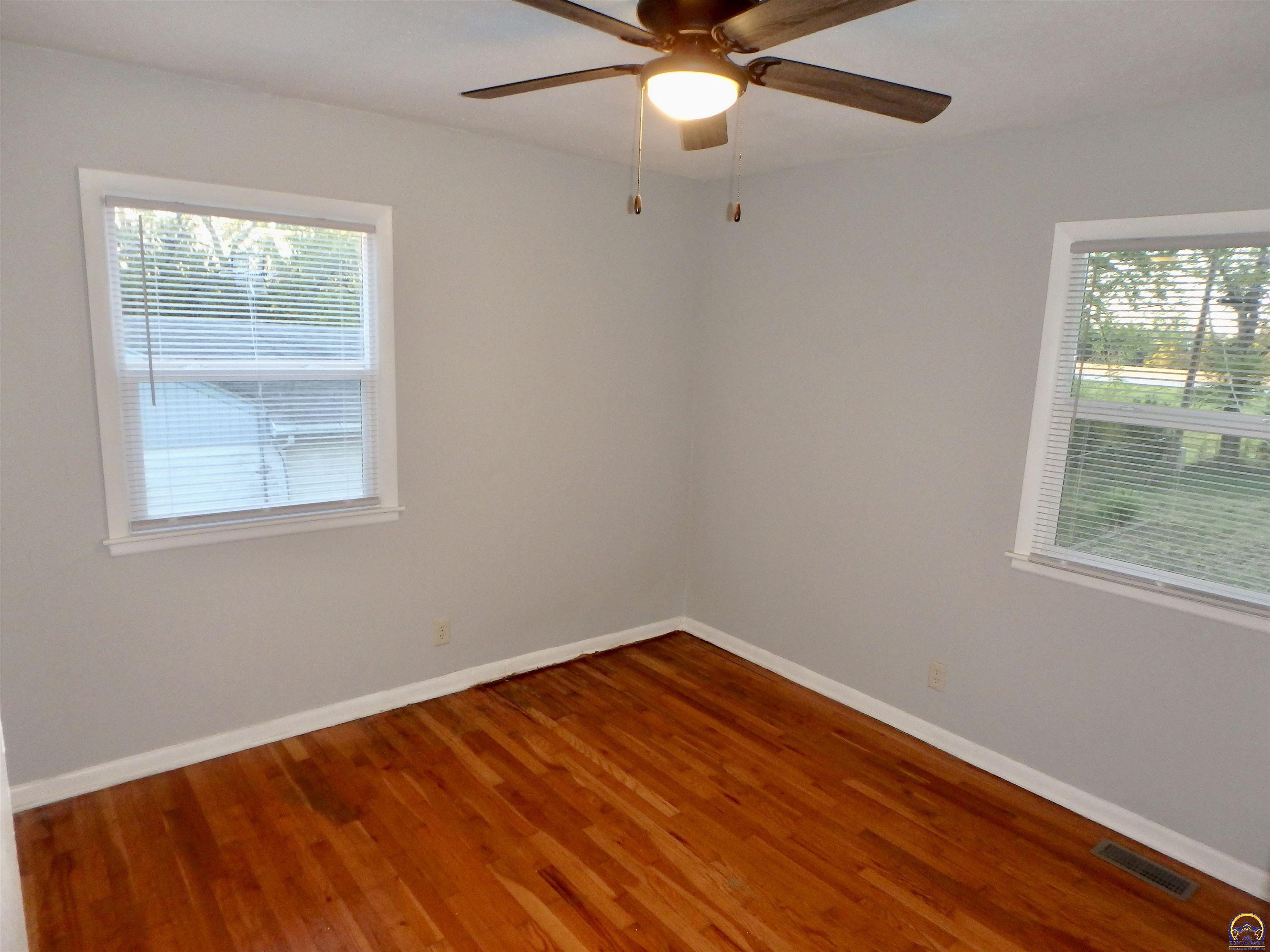 115 Southwest 40th Terrace Topeka, KS 66609 - Photo 12 of 21 2nd Bedroom