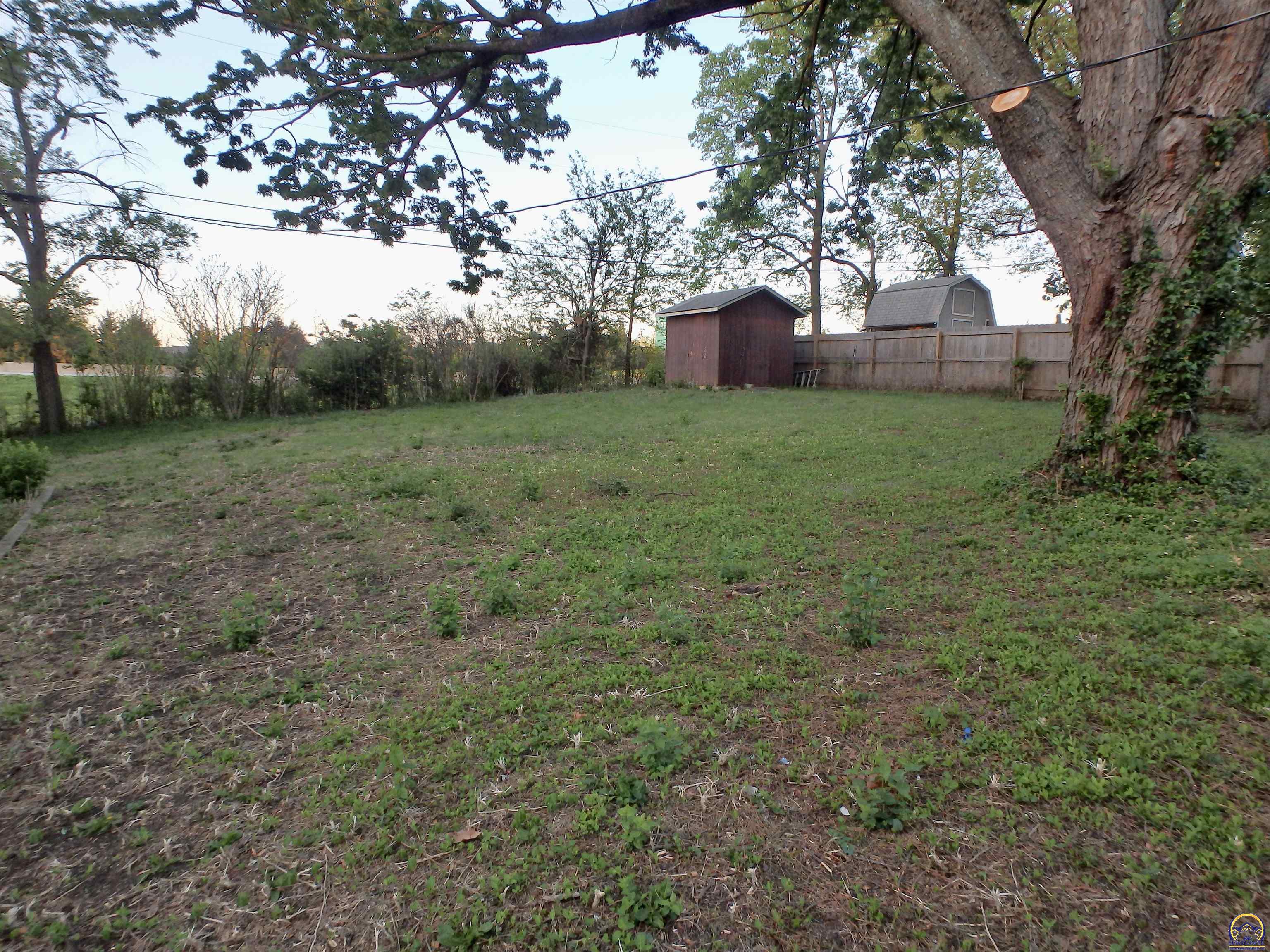 115 Southwest 40th Terrace Topeka, KS 66609 - Photo 20 of 21