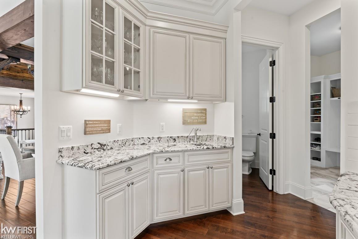 7671 Maple Ridge Court Clarkston, MI 48346 - Photo 13 of 57 50142188-1db7f41b-7a07-4f8b-a550-3adc8be23b24.JPG