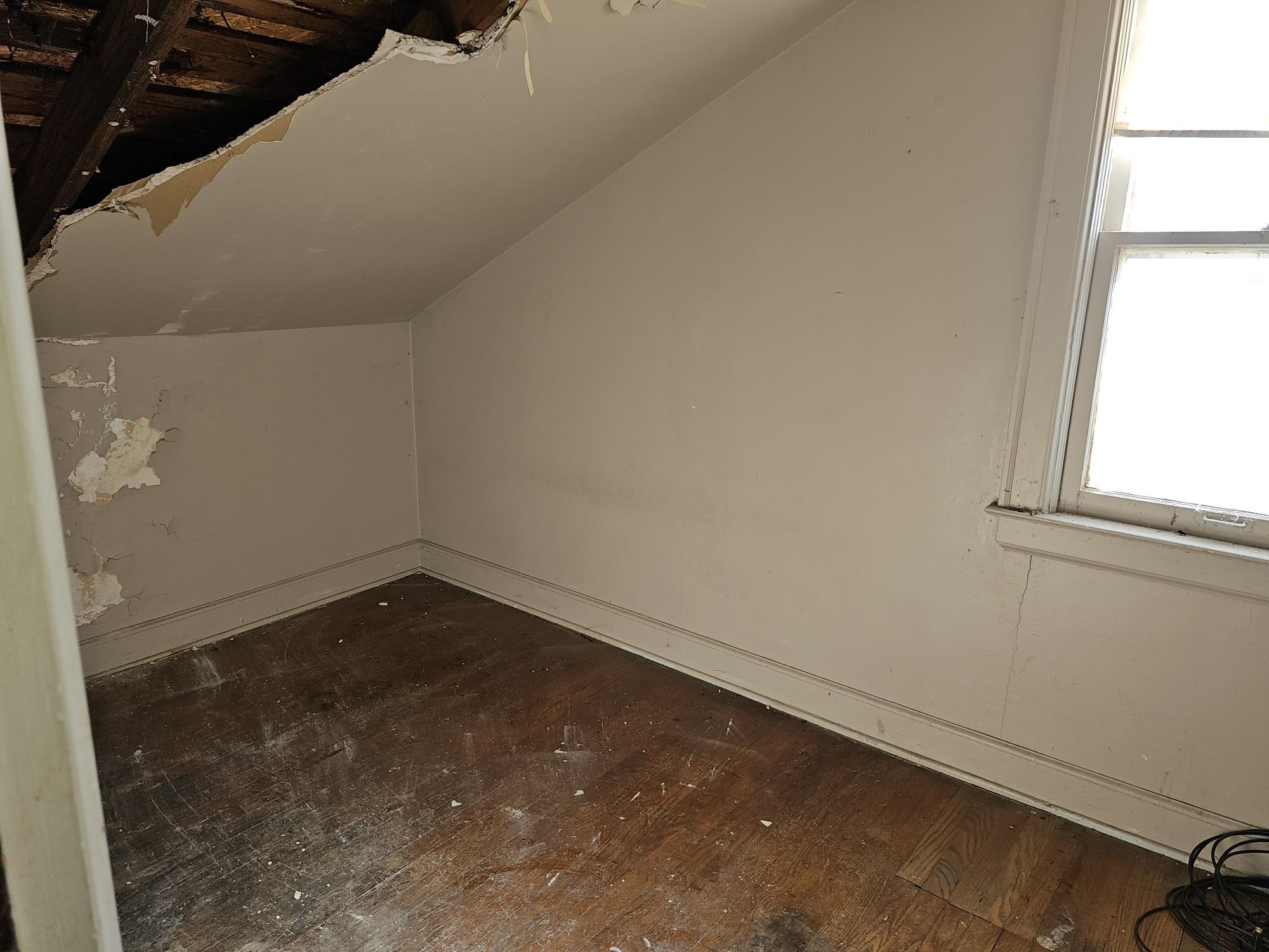 3709 Nottingham Road Detroit, MI 48224 - Photo 11 of 11 50130163-aa35f22e-0ef8-4229-8a96-ea4325602bc5.JPG
