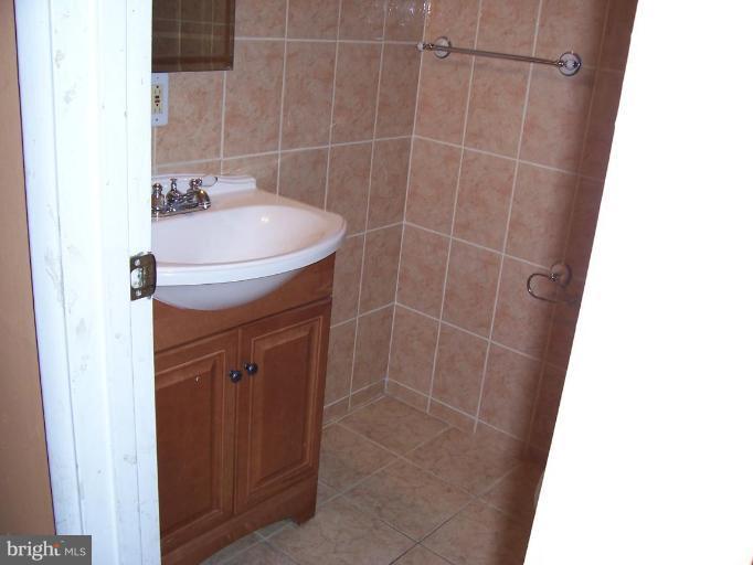 3732 Bel Pre Road, Unit 8 Silver Spring, MD 20906 - Photo 9 of 10 Bath #1