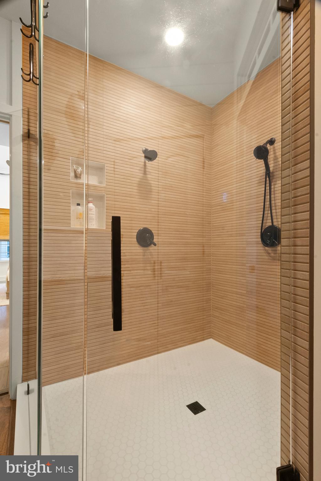 407 Sun Boulevard Bear, DE 19701 - Photo 40 of 69 a bathroom with a tub