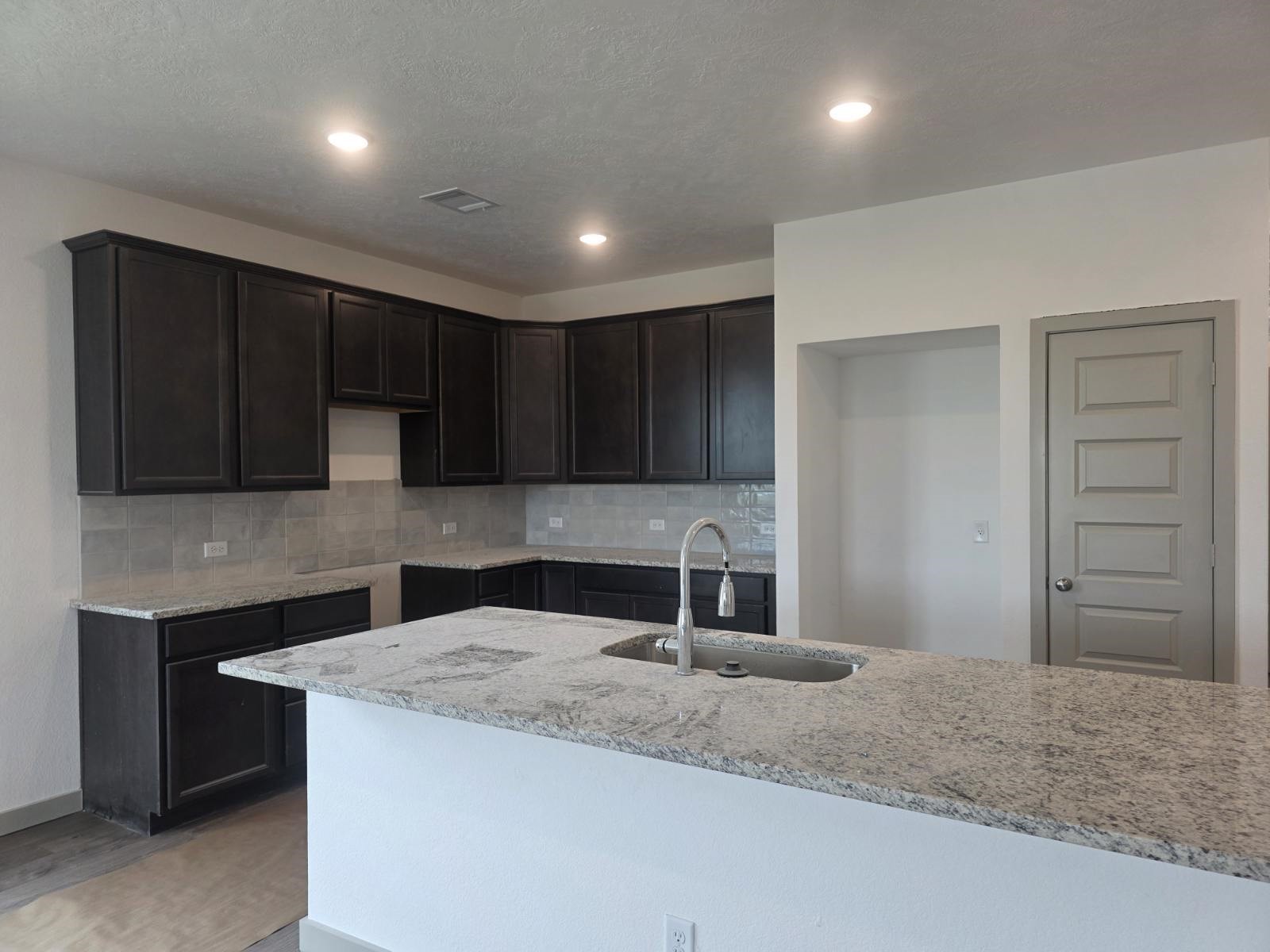 1494 Lk Rdg Drive Brenham, TX 77833 - Photo 6 of 13 Gallery Image 6
