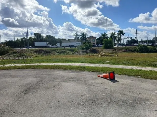 $550,000 | 550 Southwest 136th Place, Miami, FL 33184