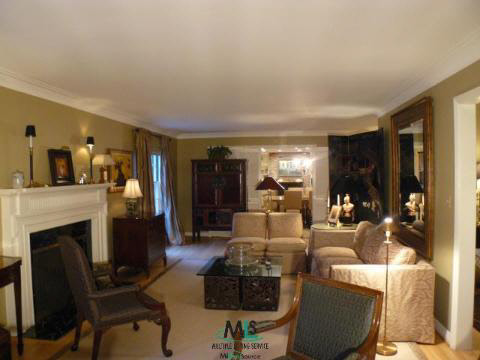 42 Harbor Hill Road Grosse Pointe, MI 48236 - Photo 3 of 9 854766-2.JPG
