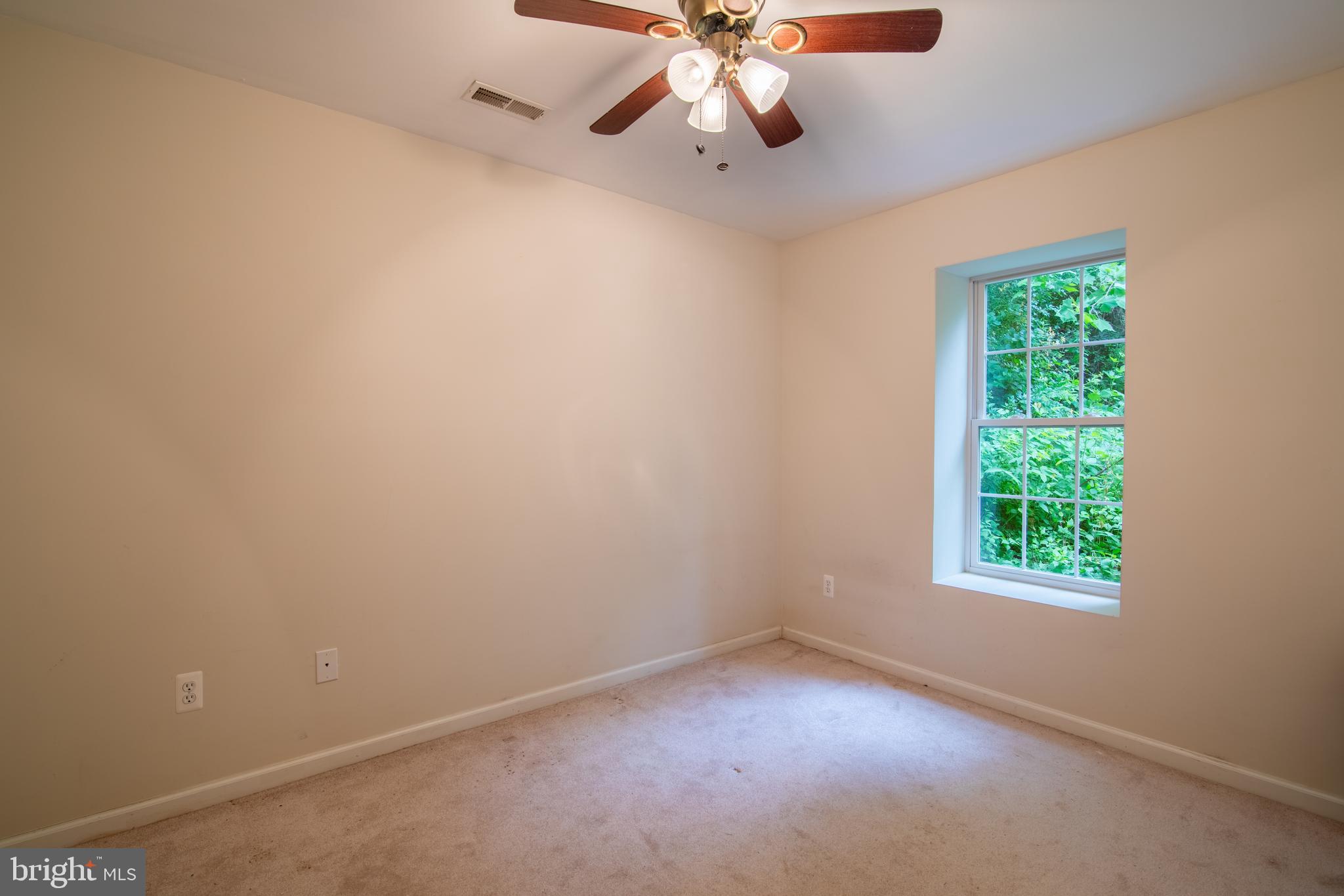 250 Robin Trail Delta, PA 17314 - Photo 19 of 28 3rd Bedroom