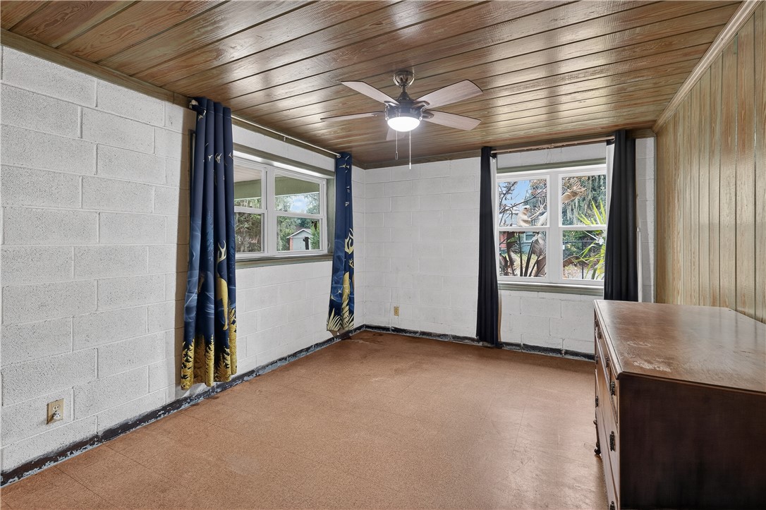 1601 Walnut Avenue Brunswick, GA 31520 - Photo 5 of 26 First floor bedroom