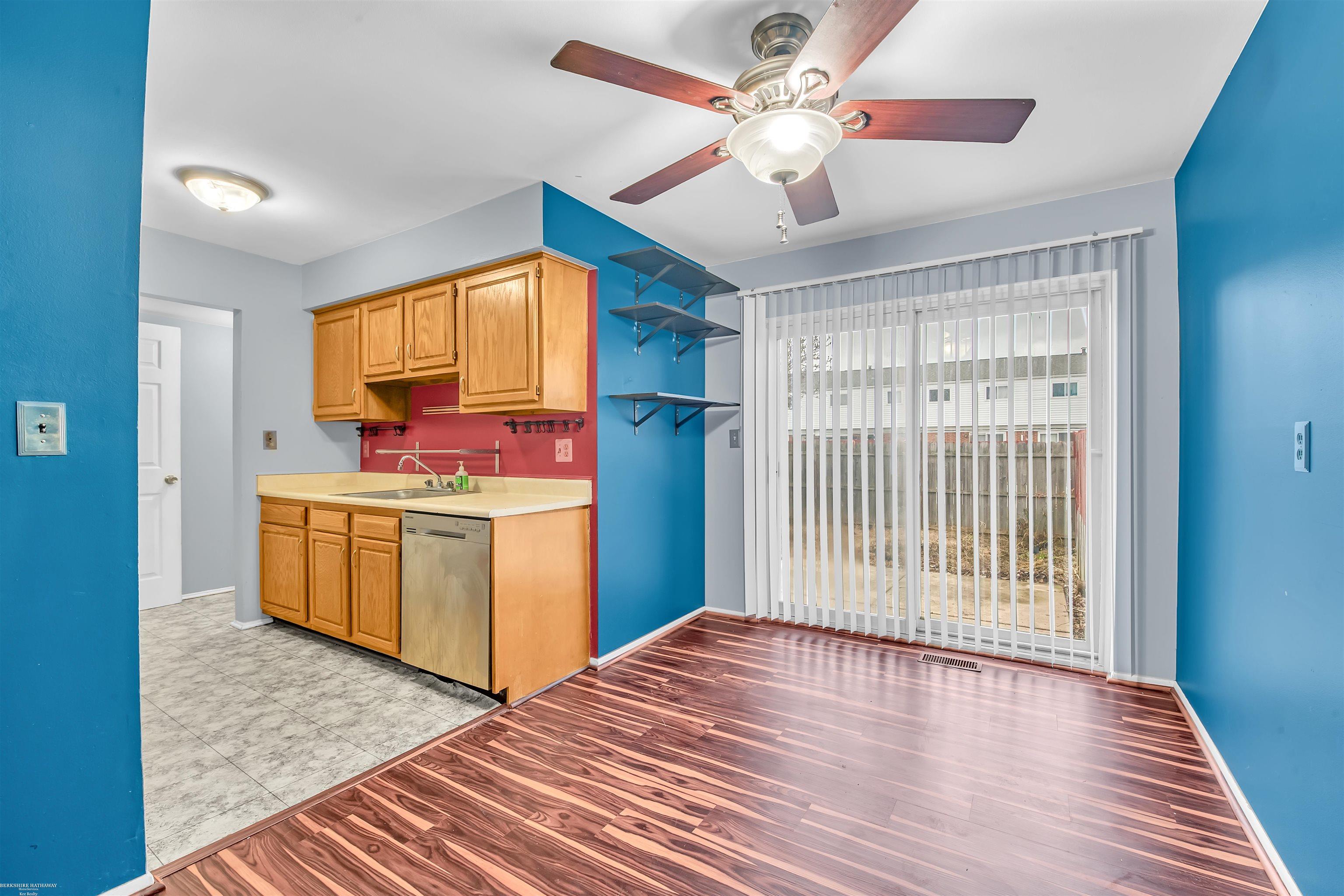 20349 15 Mile Road Clinton Township, MI 48035 - Photo 8 of 26 50098908-7.JPG