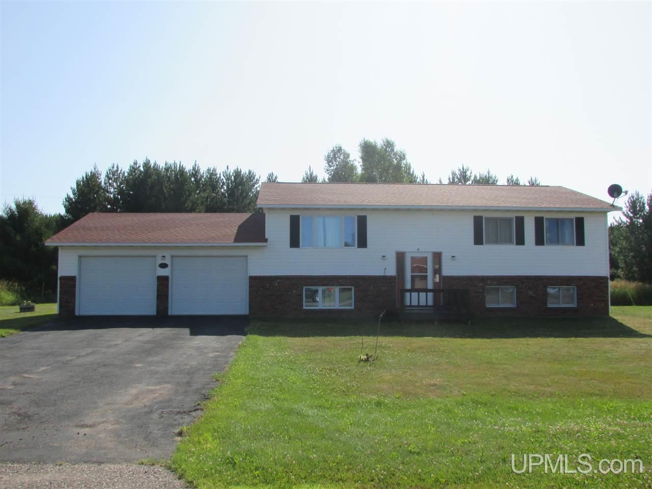 931 Shields Street L'Anse, MI 49946 - Photo 1 of 15