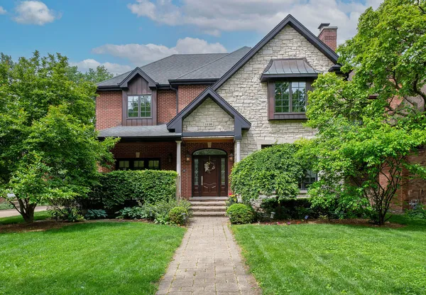 $1,525,000 | 1110 South Washington Avenue, Park Ridge, IL 60068