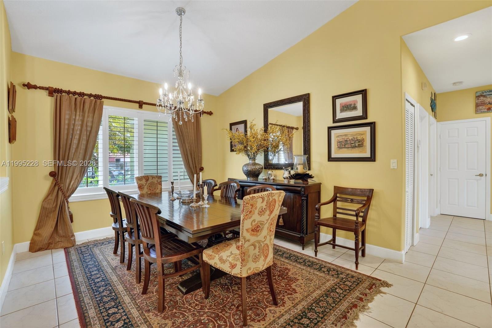 6462 Southwest 93rd Place Miami, FL 33173 - Photo 11 of 55