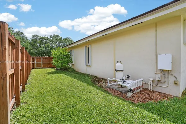 $1,450,000 | 6462 Southwest 93rd Place, Miami, FL 33173