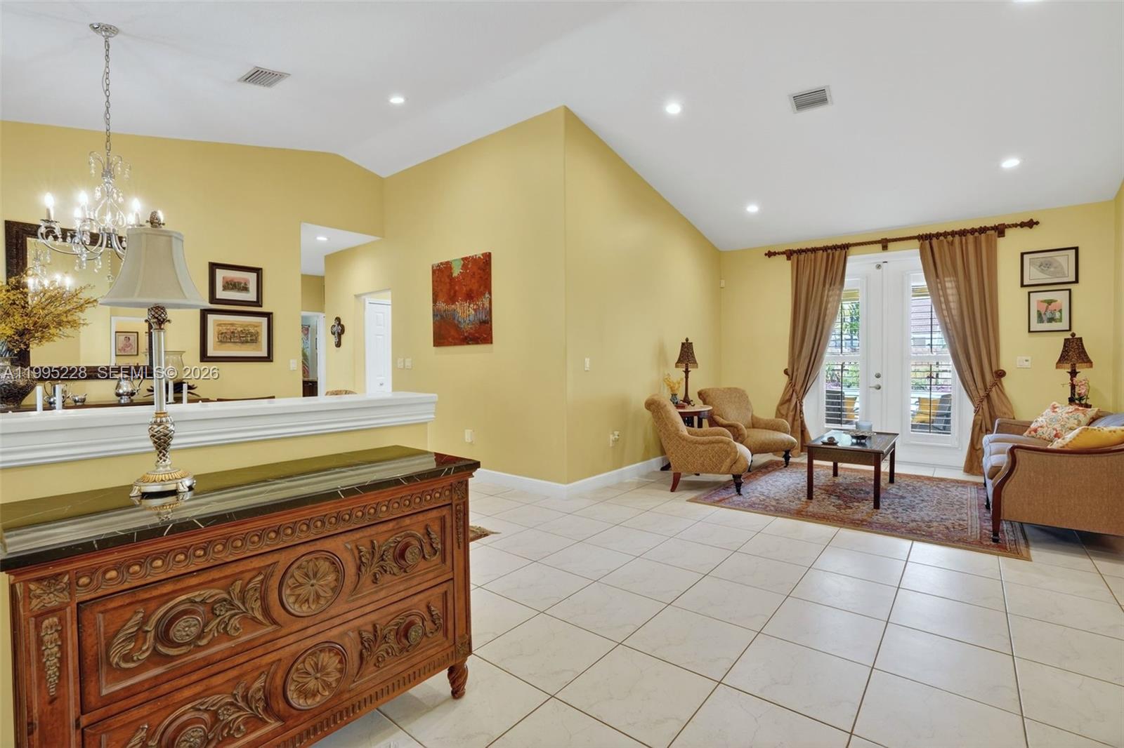 6462 Southwest 93rd Place Miami, FL 33173 - Photo 7 of 55