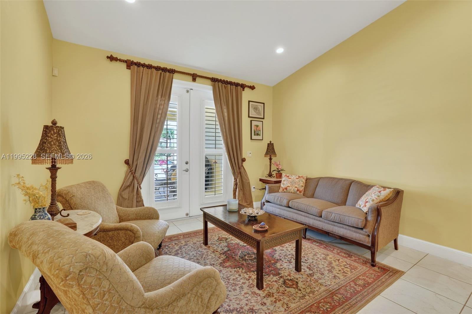 6462 Southwest 93rd Place Miami, FL 33173 - Photo 10 of 55
