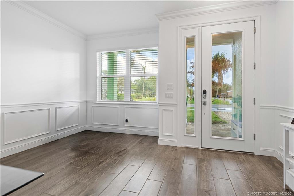 5608 Southeast 44th Avenue Stuart, FL 34997 - Photo 4 of 33