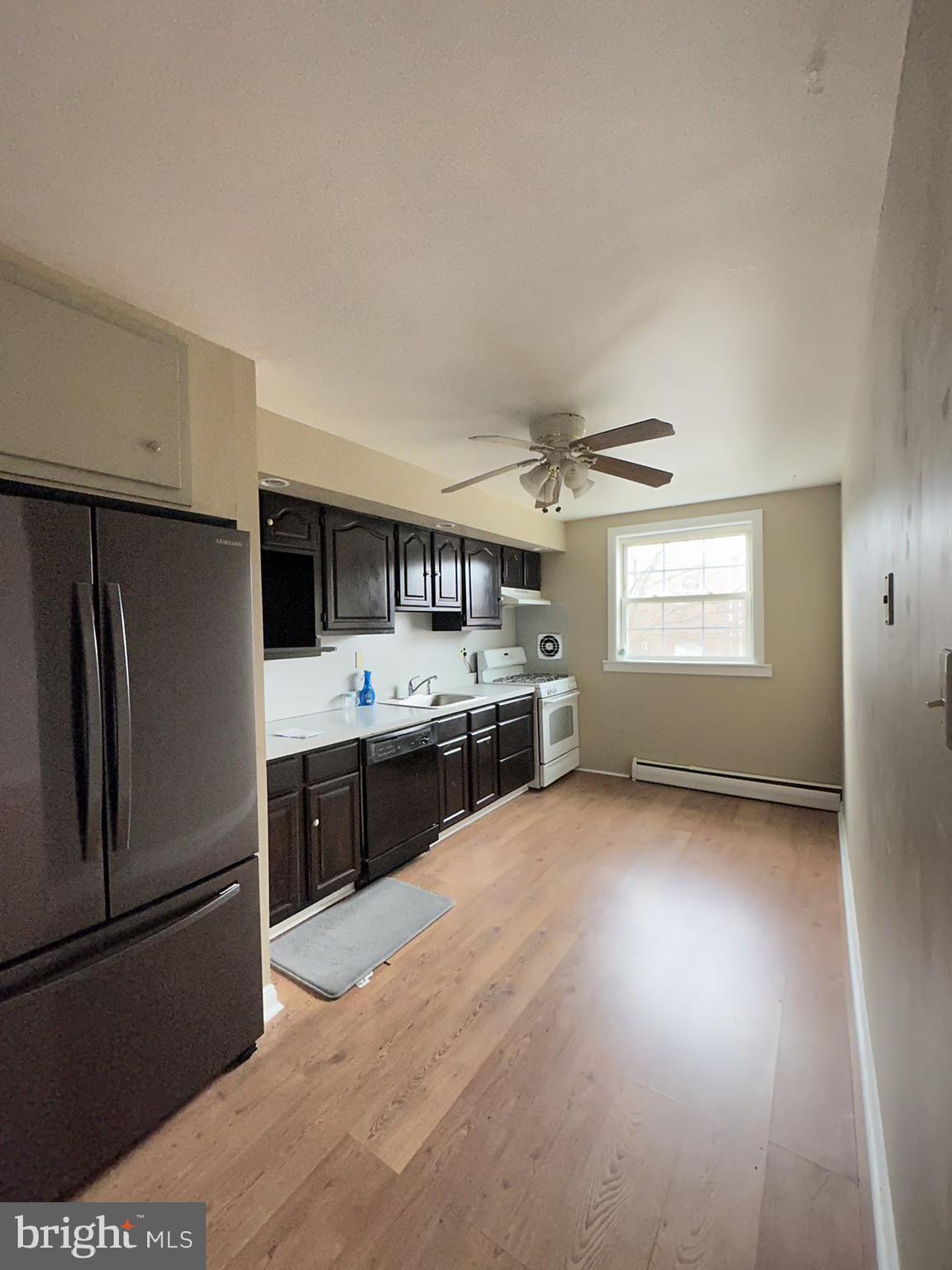 3823 Salina Road Philadelphia, PA 19154 - Photo 7 of 17 Gallery Image 7