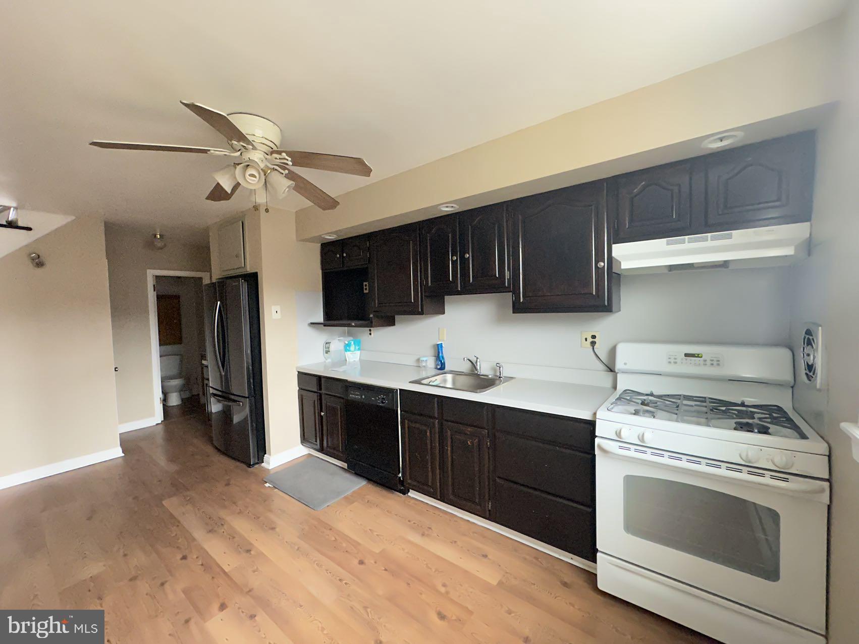 3823 Salina Road Philadelphia, PA 19154 - Photo 8 of 17 Gallery Image 8