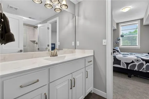 $750,000 | 12000 West 184th Street, Overland Park, KS 66013