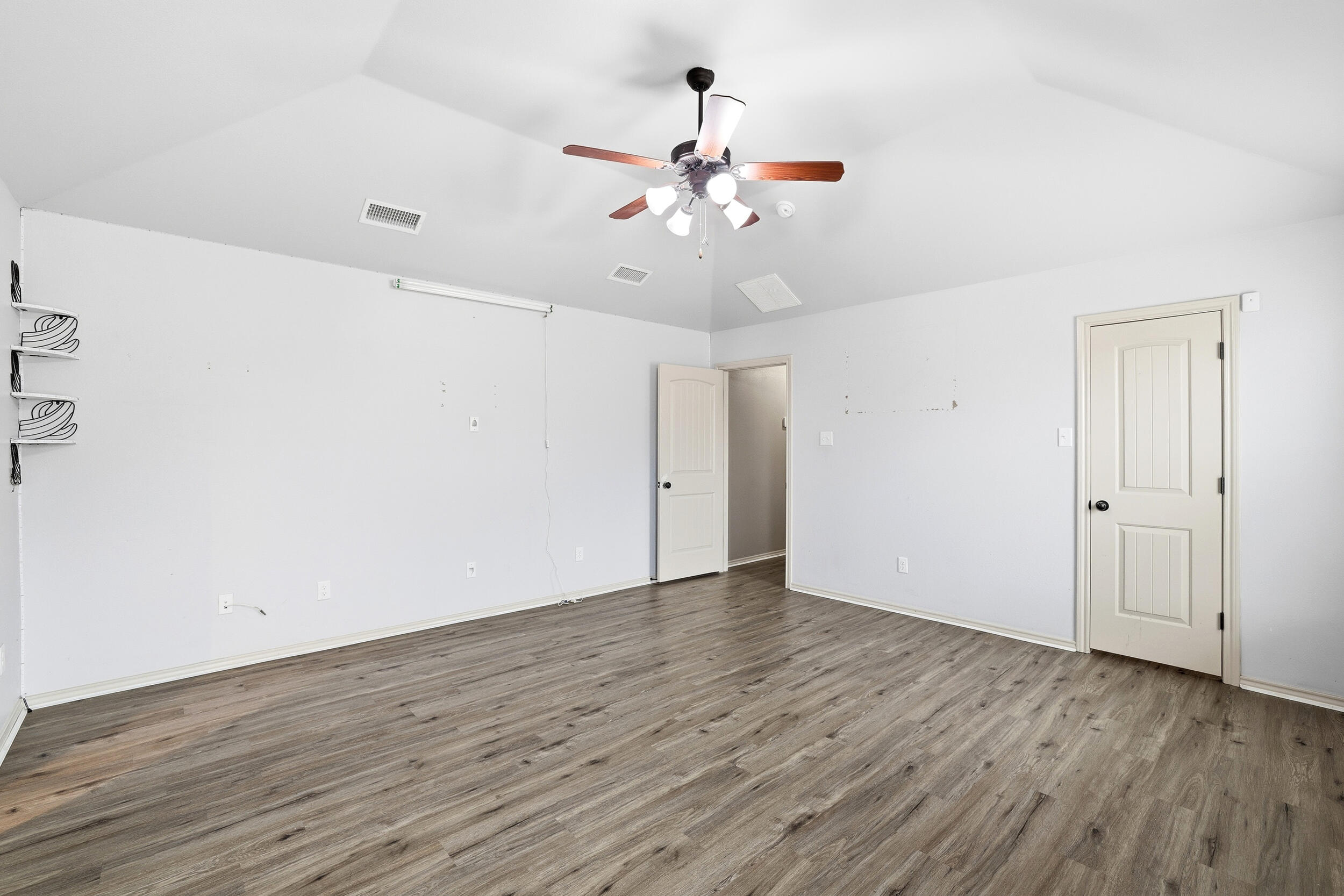 6513 72nd Street Lubbock, TX 79424 - Photo 16 of 31 13_img_9195