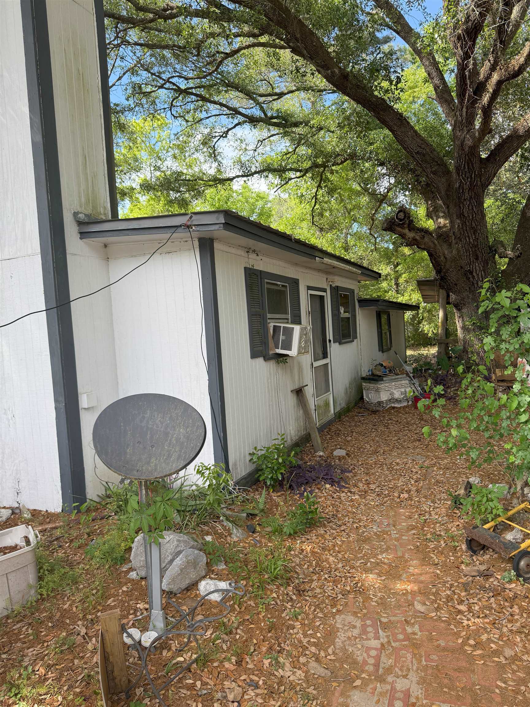 739 Drake Acres Road, Unit 5 Quincy, FL 32351 - Photo 3 of 15