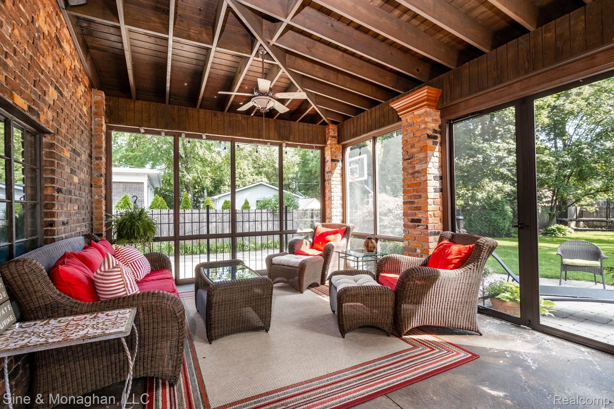 594 Rivard Boulevard Grosse Pointe, MI 48230 - Photo 58 of 79 594 Rivard S059.jpg
