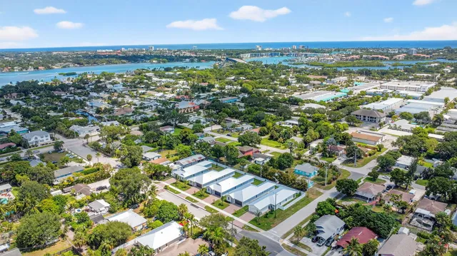 $749,000 | 601 North Loxahatchee Drive, Jupiter, FL 33458