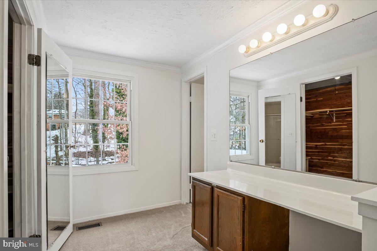 5711 Heming Avenue Springfield, VA 22151 - Photo 25 of 55