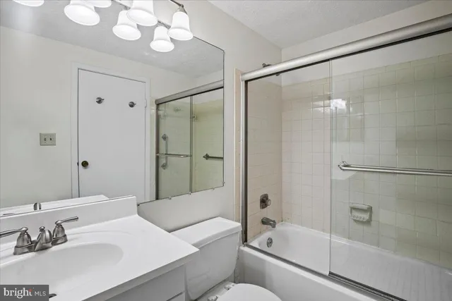 $850,000 | 5711 Heming Avenue, Springfield, VA 22151