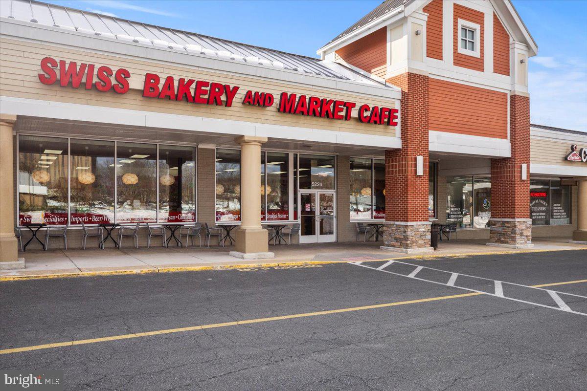 5711 Heming Avenue Springfield, VA 22151 - Photo 47 of 55