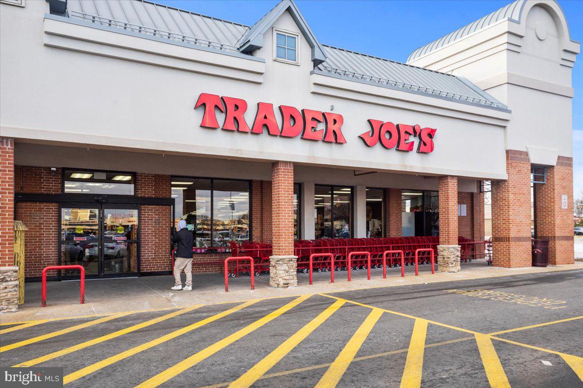 5711 Heming Avenue Springfield, VA 22151 - Photo 53 of 55