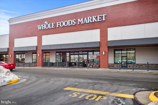 $850,000 | 5711 Heming Avenue, Springfield, VA 22151