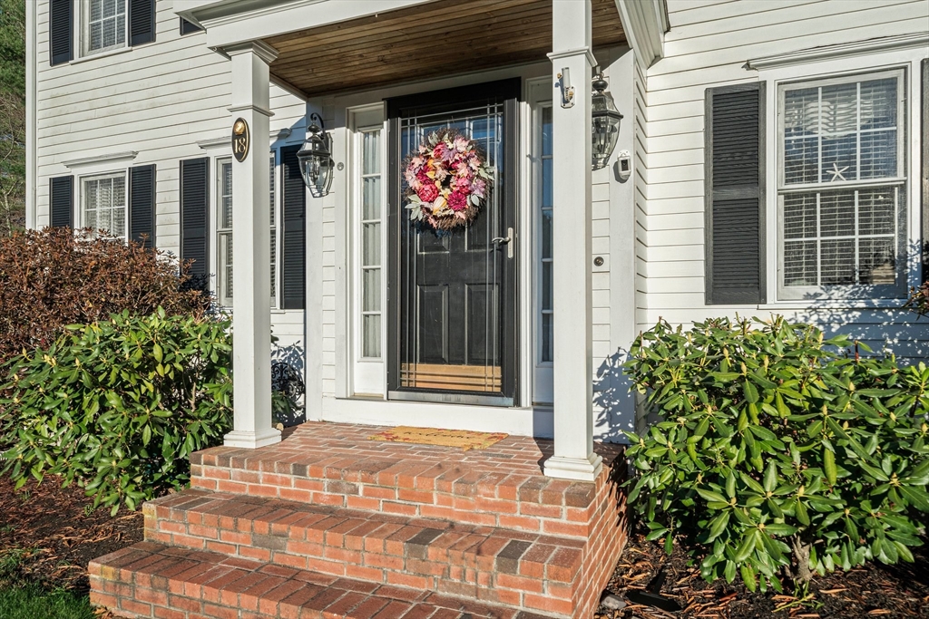 18 Franklin Hunt Road Rockland, MA 02370 - Photo 3 of 24